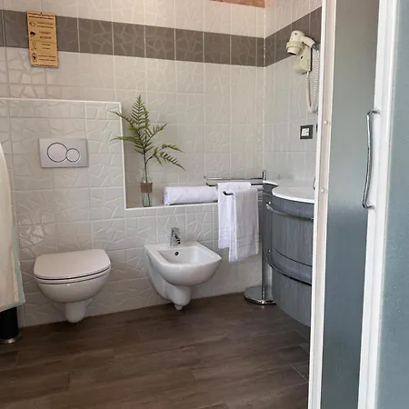 Apartment Rocche Di Montexelo - Holiday Home With Private Spa *