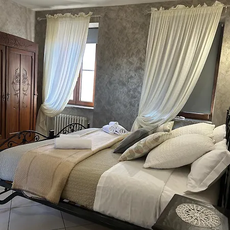 Rocche Di Montexelo - Key & Monticello d'Alba